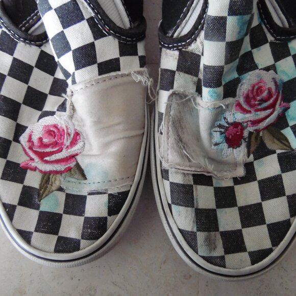 VANS womens size 8.5 but they are stained sorry - Picture 8 of 9